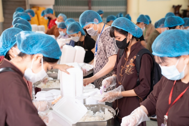 Khoá tu “Sinh viên hướng về Phật pháp”