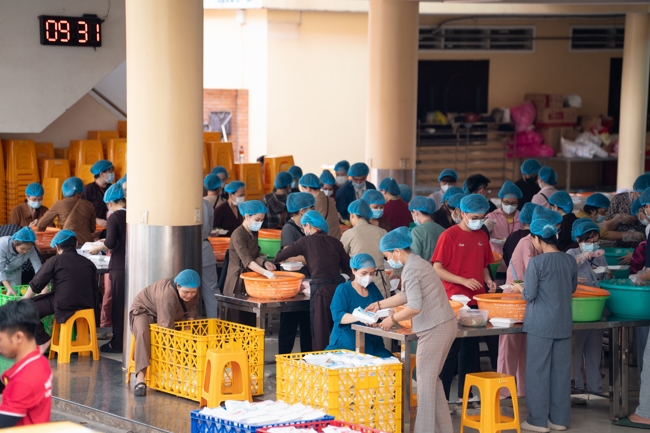 Khoá tu “Sinh viên hướng về Phật pháp”