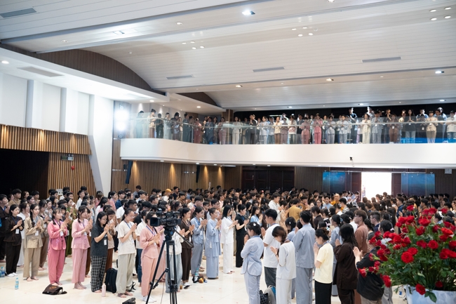 Khoá tu “Sinh viên hướng về Phật pháp”