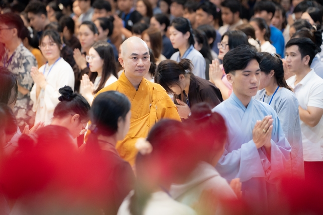 Khoá tu “Sinh viên hướng về Phật pháp”