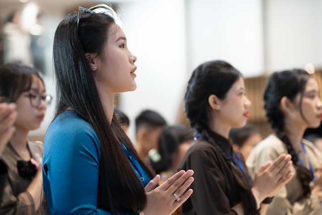 Khoá tu “Sinh viên hướng về Phật pháp”