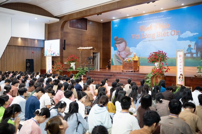 Khoá tu “Sinh viên hướng về Phật pháp”