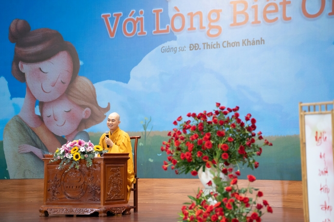 Khoá tu “Sinh viên hướng về Phật pháp”