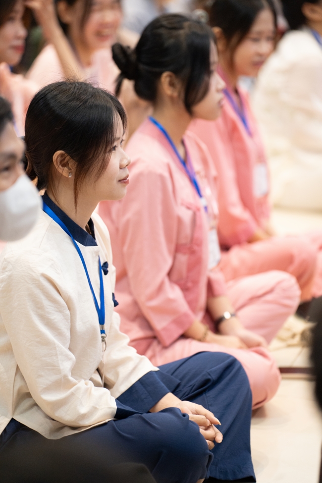 Khoá tu “Sinh viên hướng về Phật pháp”