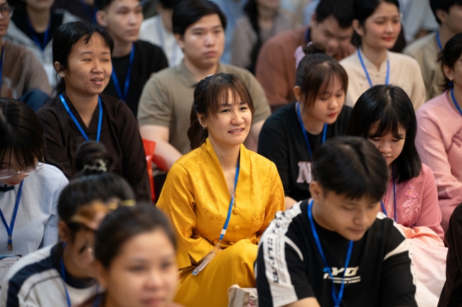 Khoá tu “Sinh viên hướng về Phật pháp”