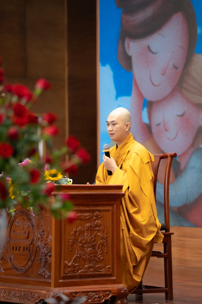 Khoá tu “Sinh viên hướng về Phật pháp”