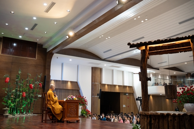 Khoá tu “Sinh viên hướng về Phật pháp”