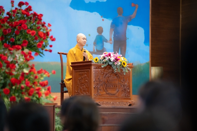 Khoá tu “Sinh viên hướng về Phật pháp”