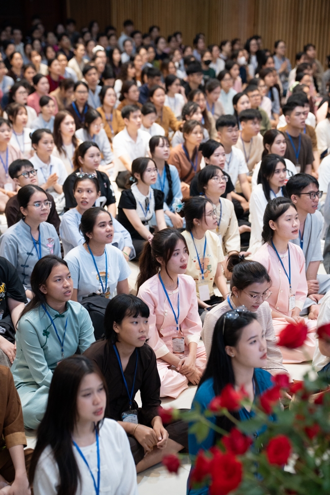 Khoá tu “Sinh viên hướng về Phật pháp”