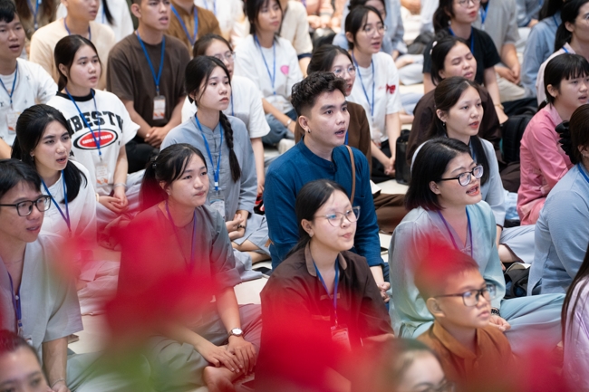 Khoá tu “Sinh viên hướng về Phật pháp”