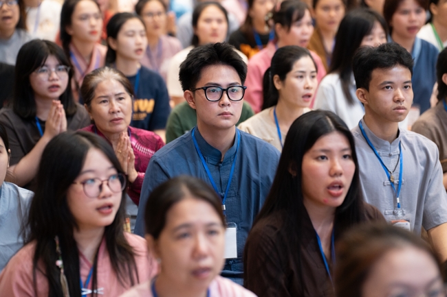 Khoá tu “Sinh viên hướng về Phật pháp”