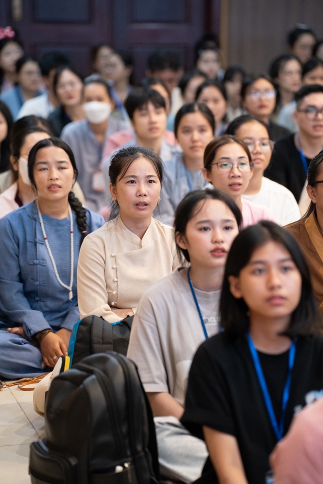 Khoá tu “Sinh viên hướng về Phật pháp”