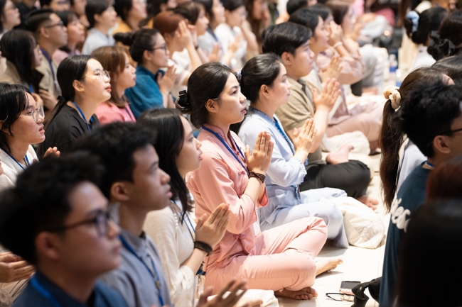 Khoá tu “Sinh viên hướng về Phật pháp”