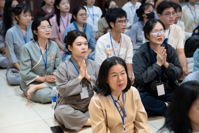 Khoá tu “Sinh viên hướng về Phật pháp”