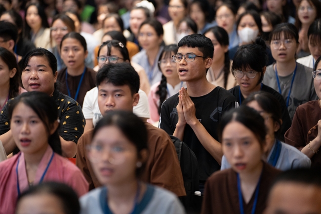 Khoá tu “Sinh viên hướng về Phật pháp”