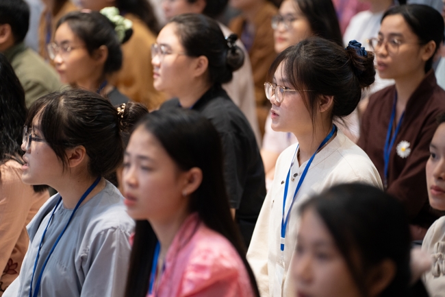 Khoá tu “Sinh viên hướng về Phật pháp”