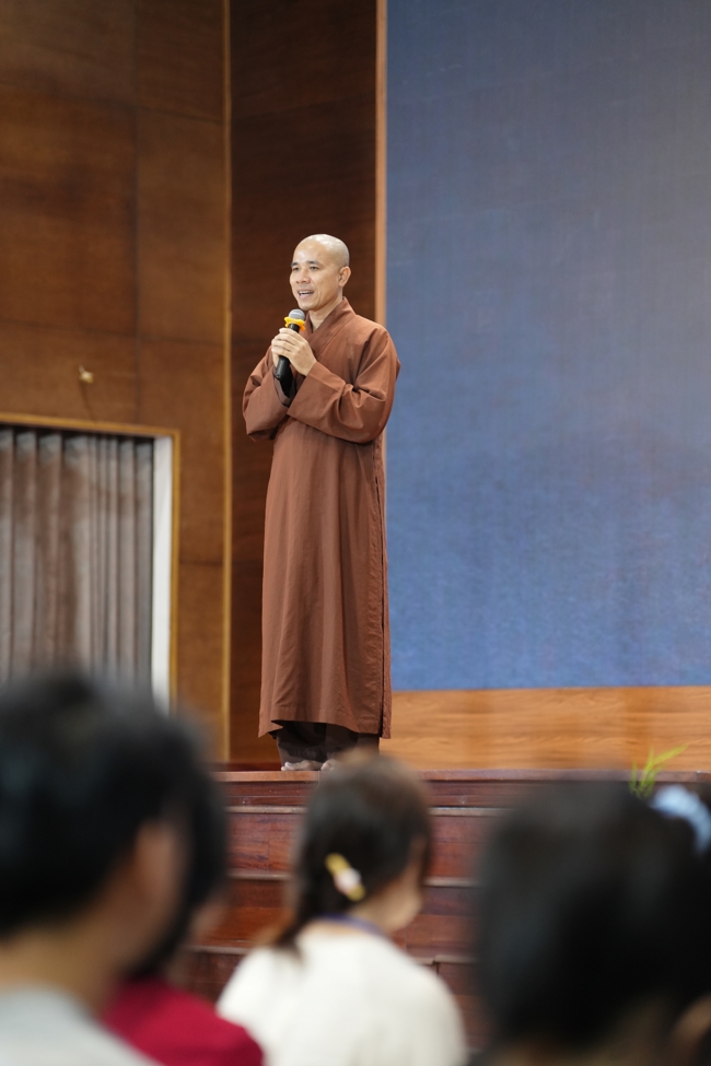 Khoá tu “Sinh viên hướng về Phật pháp”