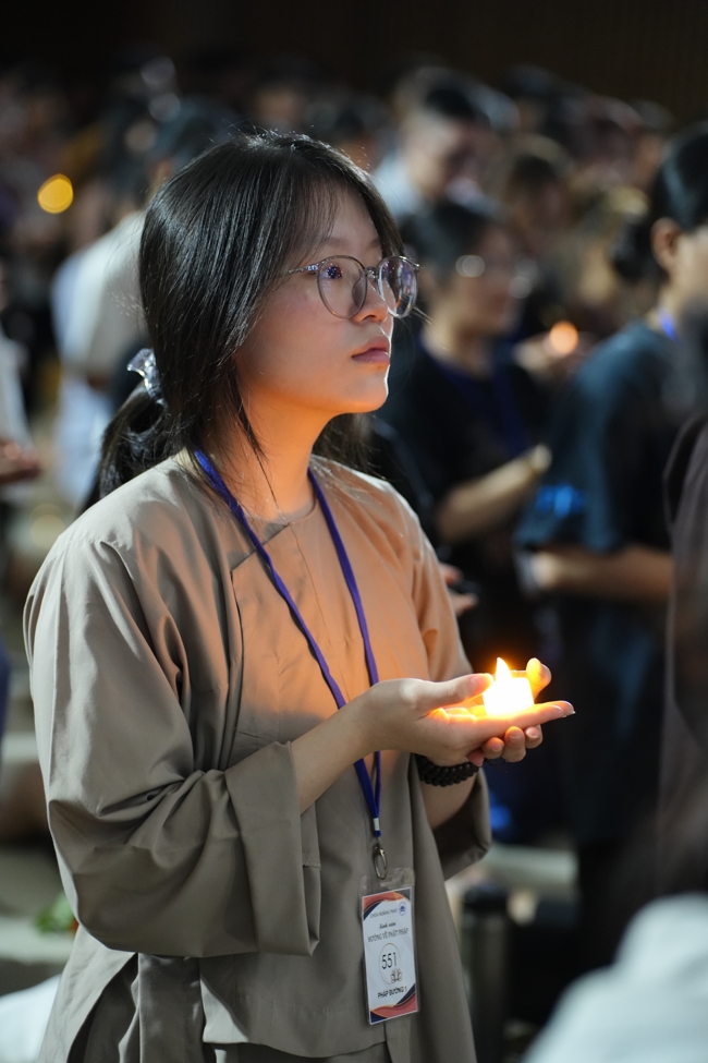 Khoá tu “Sinh viên hướng về Phật pháp”