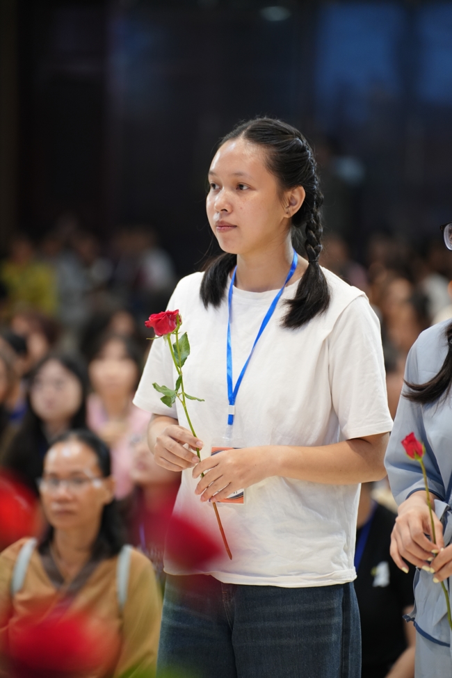 Khoá tu “Sinh viên hướng về Phật pháp”