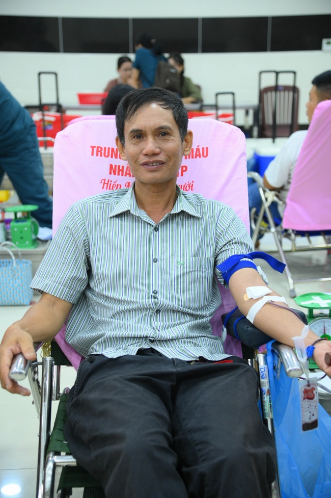 Humanitarian Blood Donation