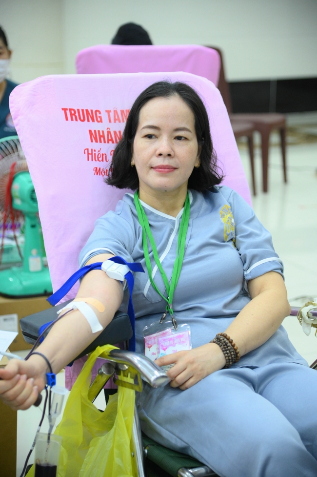 Humanitarian Blood Donation