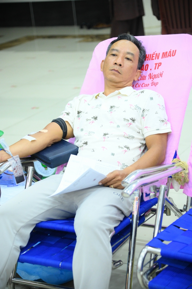 Humanitarian Blood Donation