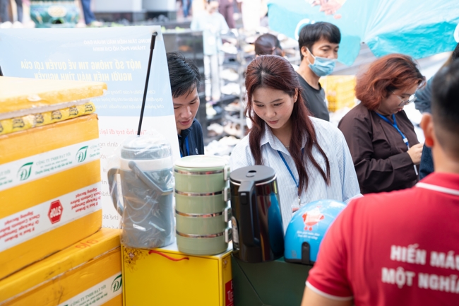 Humanitarian Blood Donation