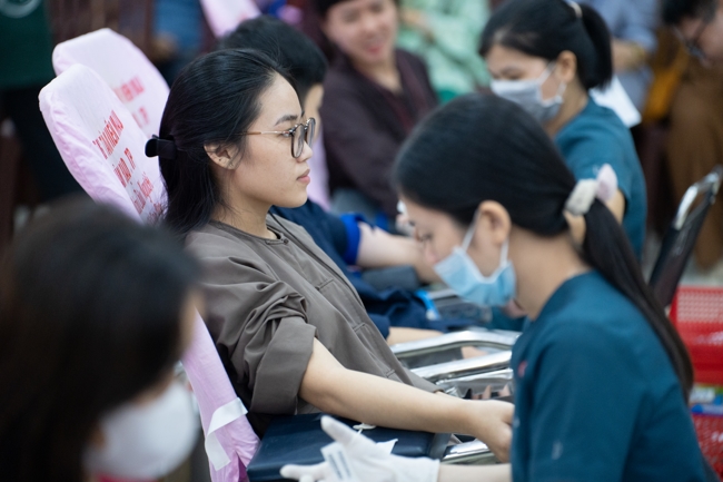 Humanitarian Blood Donation