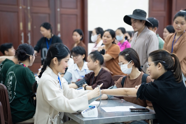 Humanitarian Blood Donation