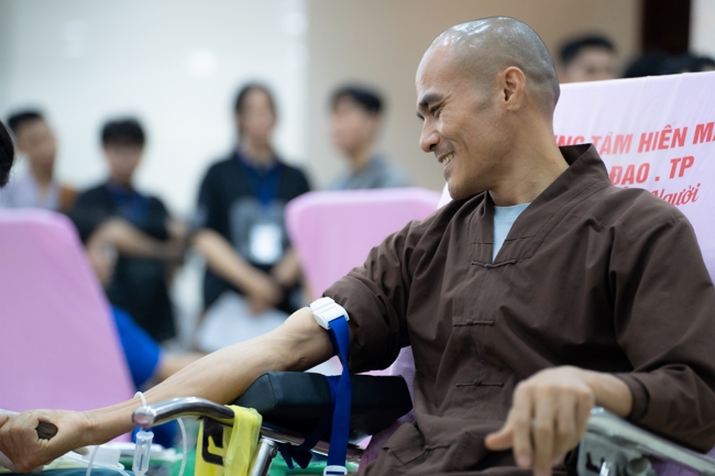 Humanitarian Blood Donation