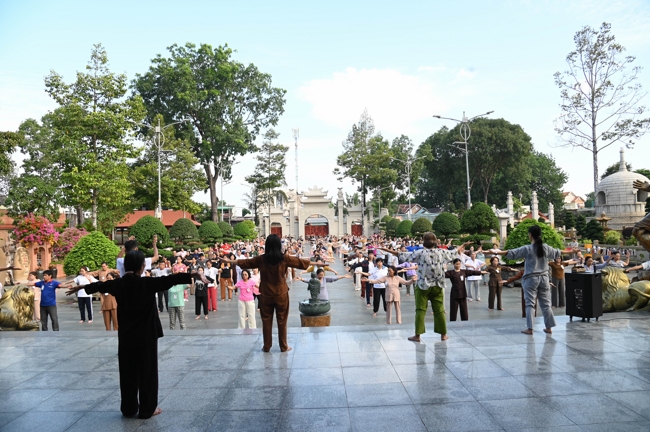 Community program of Body-mind Purification - Guiding a healthy living method in accordance with the nature