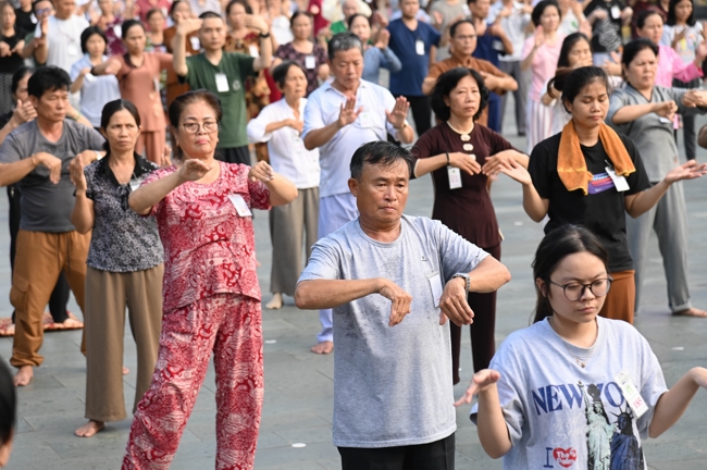 Community program of Body-mind Purification - Guiding a healthy living method in accordance with the nature