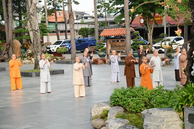 Community program of Body-mind Purification - Guiding a healthy living method in accordance with the nature