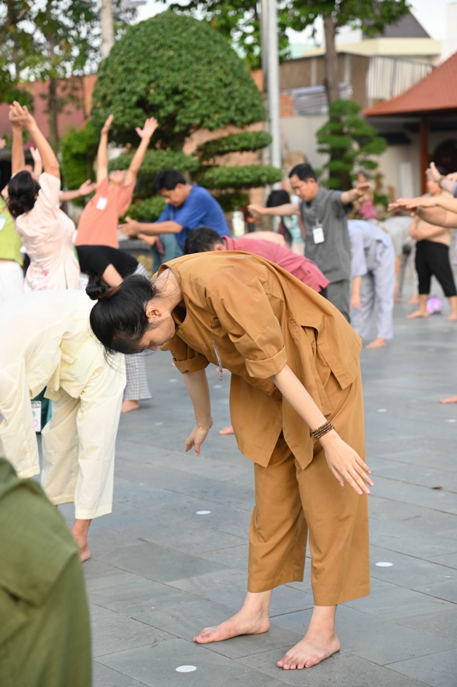 Community program of Body-mind Purification - Guiding a healthy living method in accordance with the nature