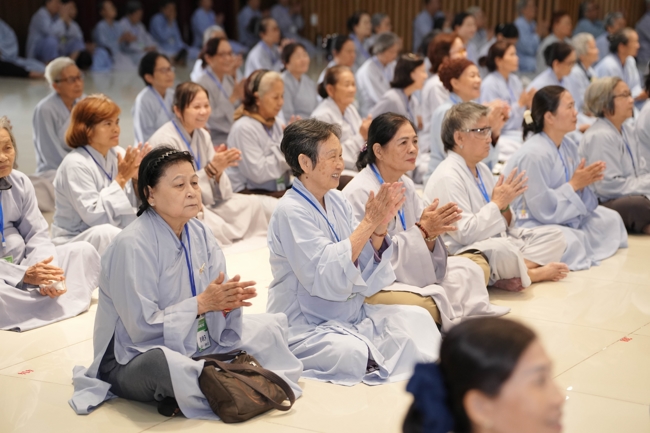 Entering into the 106th Seven-Day Retreat