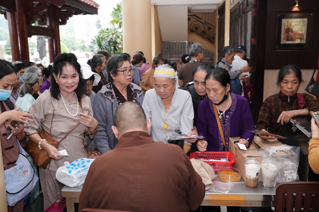 Entering into the 106th Seven-Day Retreat