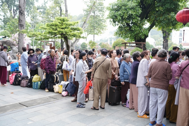 Entering into the 106th Seven-Day Retreat