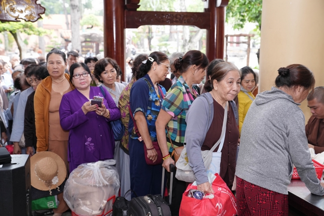 Entering into the 106th Seven-Day Retreat