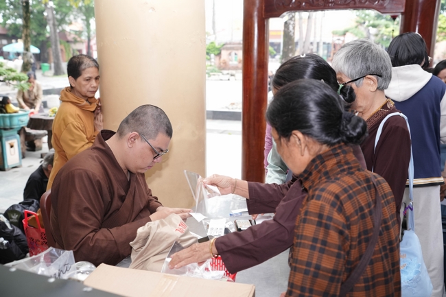 Entering into the 106th Seven-Day Retreat