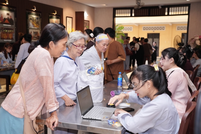 Entering into the 106th Seven-Day Retreat