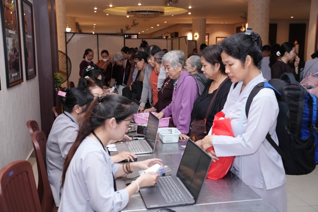 Entering into the 106th Seven-Day Retreat