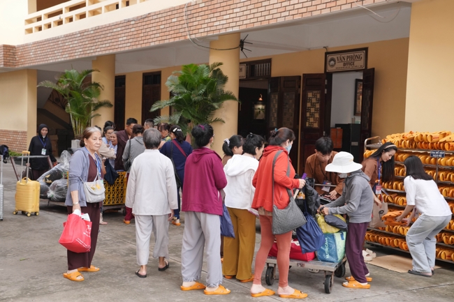 Entering into the 106th Seven-Day Retreat