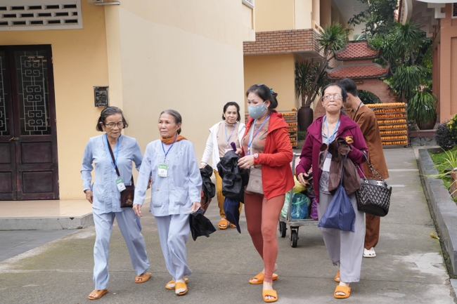 Entering into the 106th Seven-Day Retreat