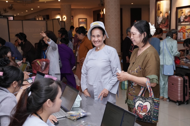 Entering into the 106th Seven-Day Retreat