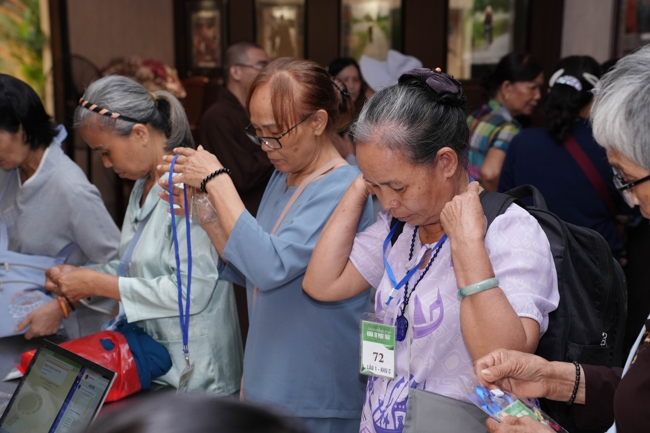 Entering into the 106th Seven-Day Retreat