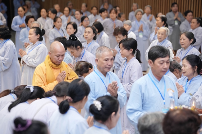 Entering into the 106th Seven-Day Retreat