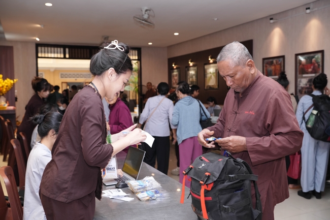 Entering into the 106th Seven-Day Retreat