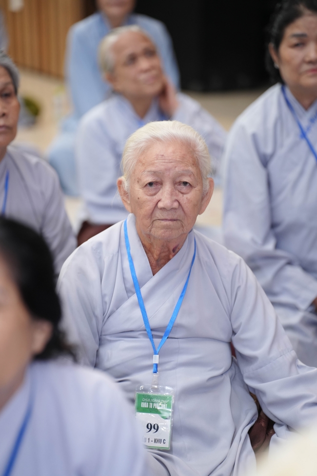 Entering into the 106th Seven-Day Retreat