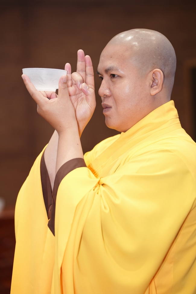 Opening the 106th Seven-Day Retreat