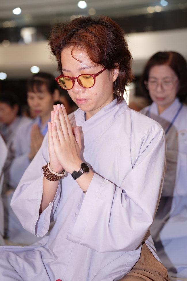 Opening the 106th Seven-Day Retreat